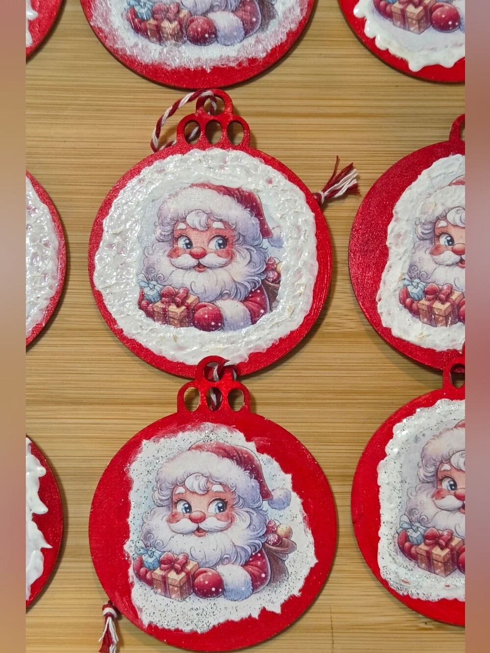 🎅 Handmade Wooden Disc Vintage Santa Christmas Ornaments - 12 Pack Set - Picture 8 of 16